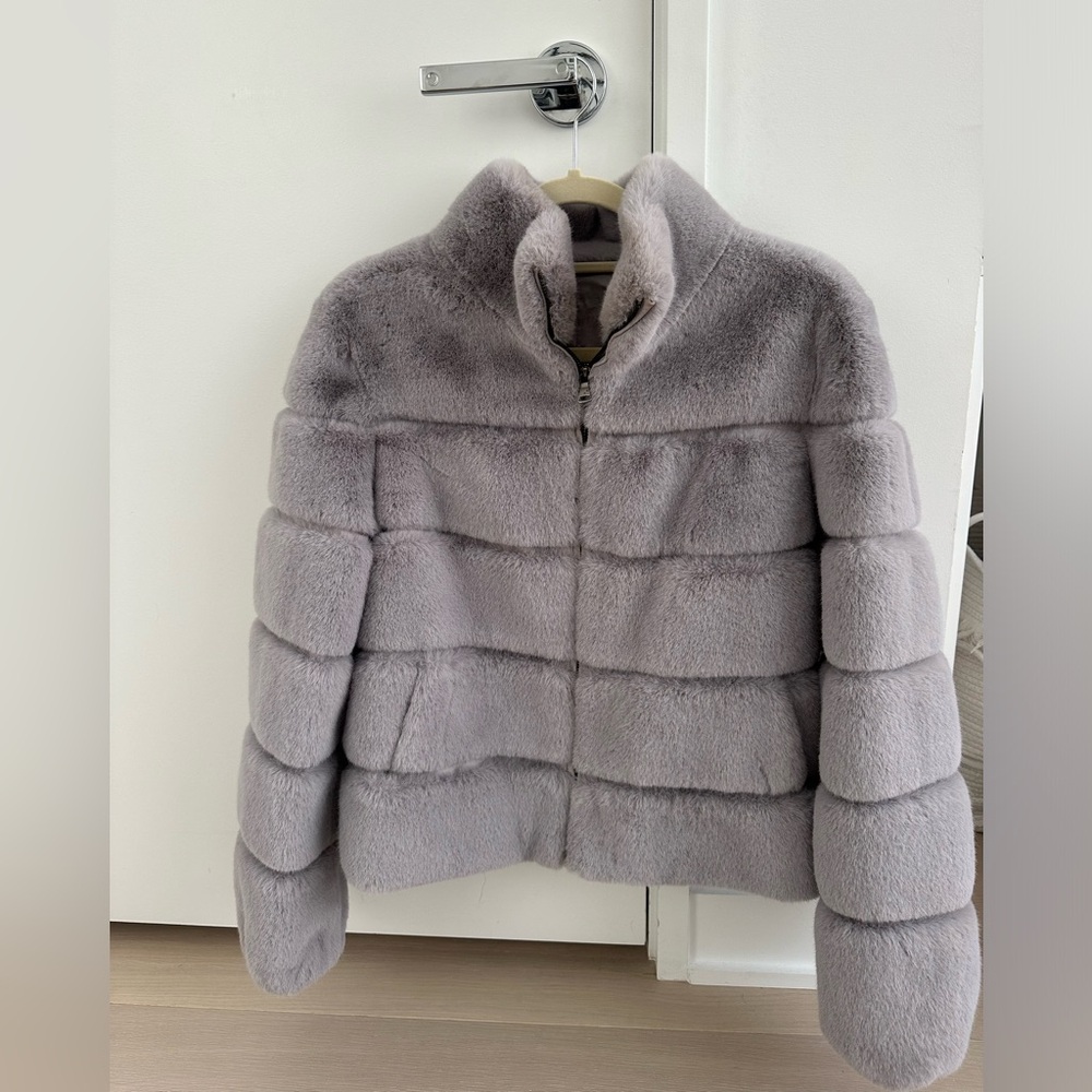 Generation Love Plush Faux Fur Jacket in Light Gray Sz XS